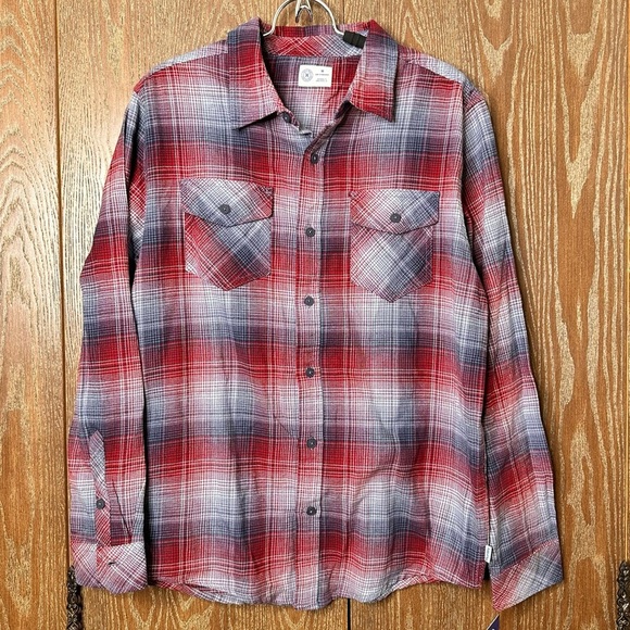 NWT Hurley Brand Flannel Men Medium Red Plaid Long Sleeve Button Up Shirt Casual - Picture 1 of 7